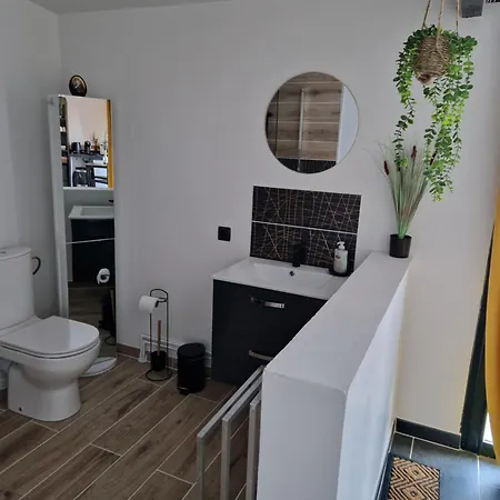 Grand Studio 2 Personnes Saint-Amand-Montrond Exterior photo